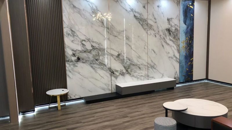 卧室改造新趋势：书桌一体设计，空间利用新智慧